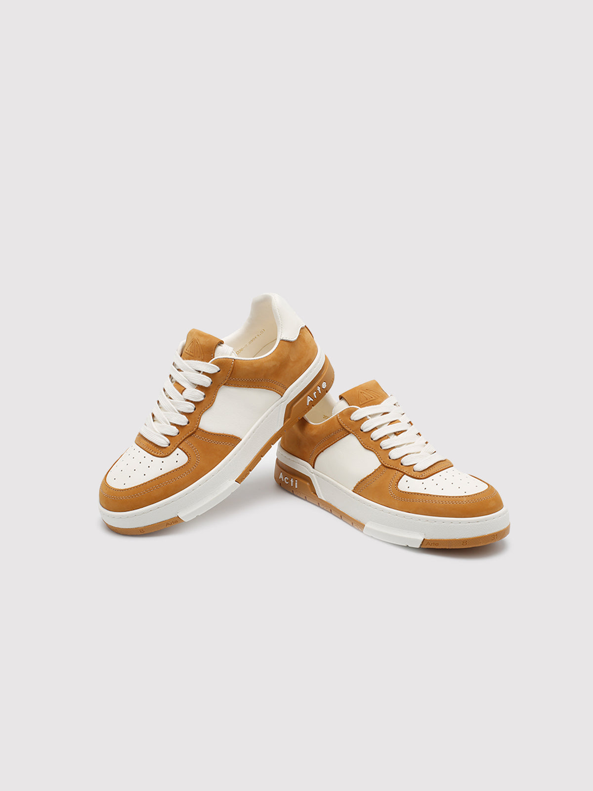 Arte in Acti footwear