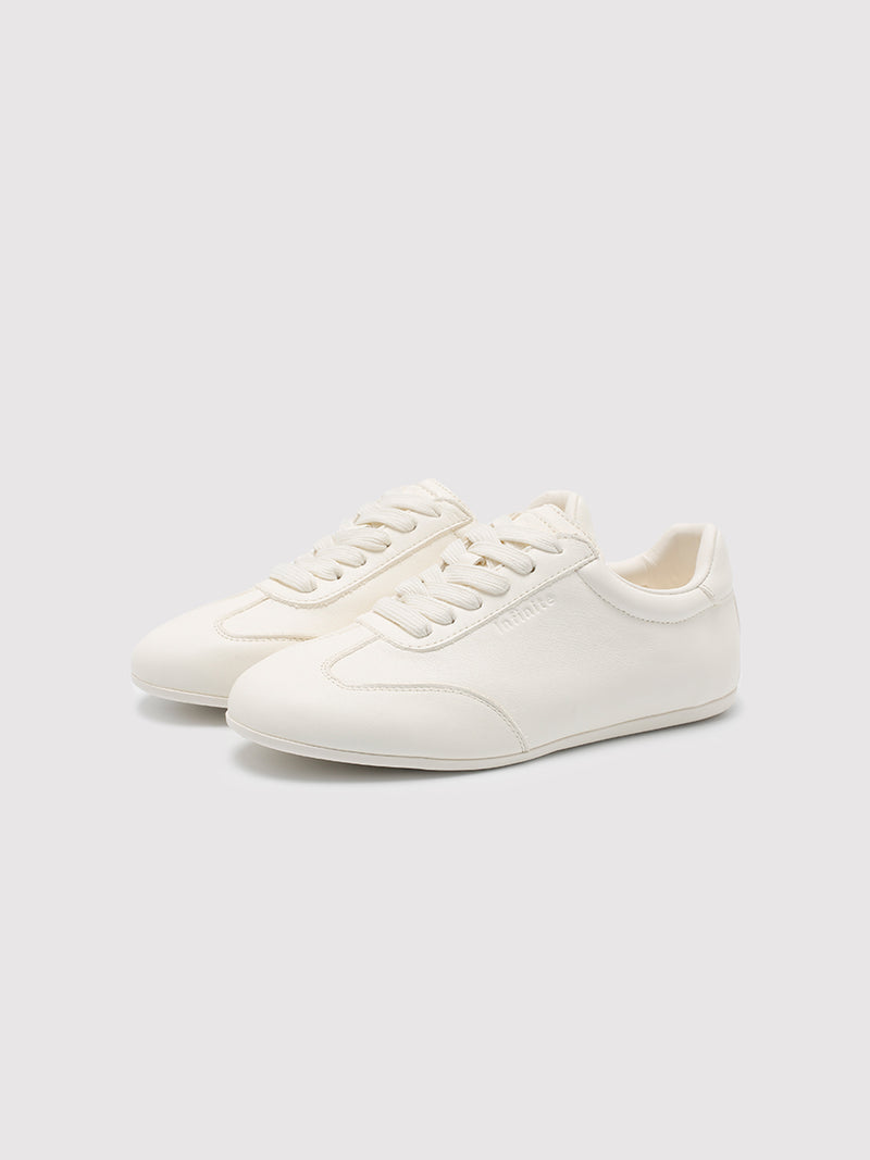 Women's minimalist white leather sneakers by MafeMato