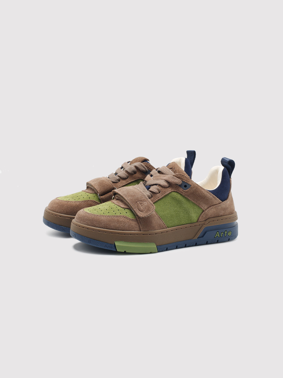 MafeMato Natural Suede Sneakers