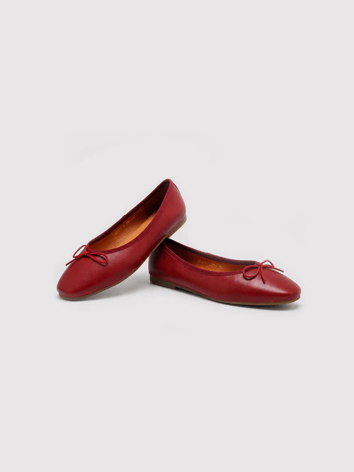MafeMato Ballet Red Shoes, alternate view 2